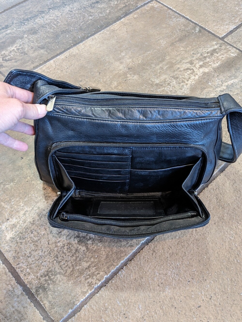 Danier Vintage Leather Y2K Mini Butter Soft Chic Shoulder Bag Black ๐ค - Picture 8 of 17